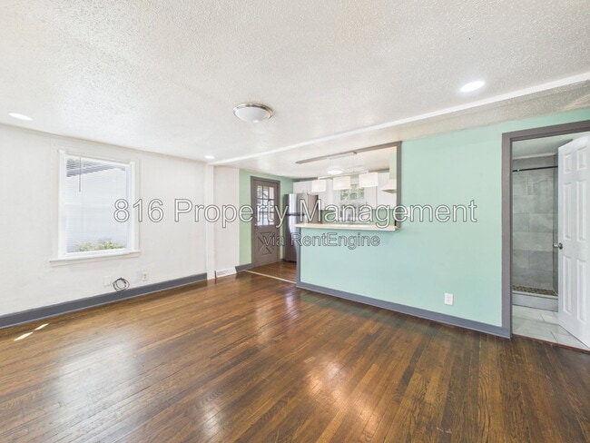 Photo - 810 S Woodland Ave