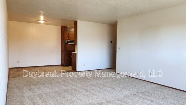 Photo - 1842 14th St S