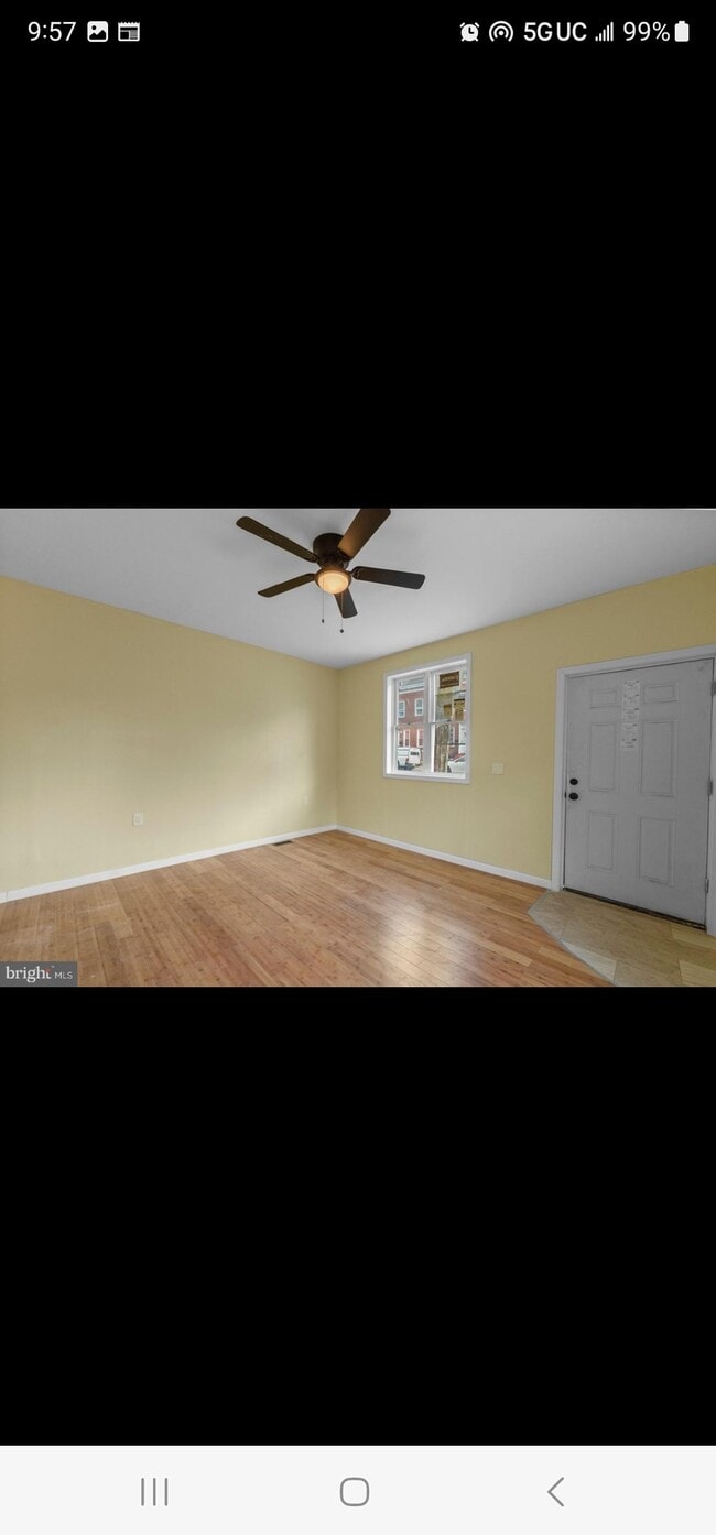 Building Photo - 565 Lamberton St Unit 2