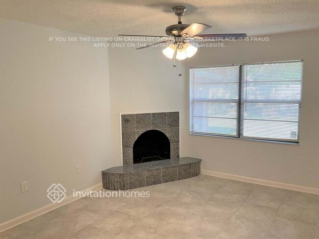 Photo - 810 Sandalwood Dr