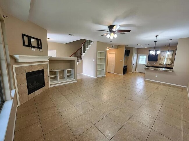 Photo - 2318 Tracy Ln