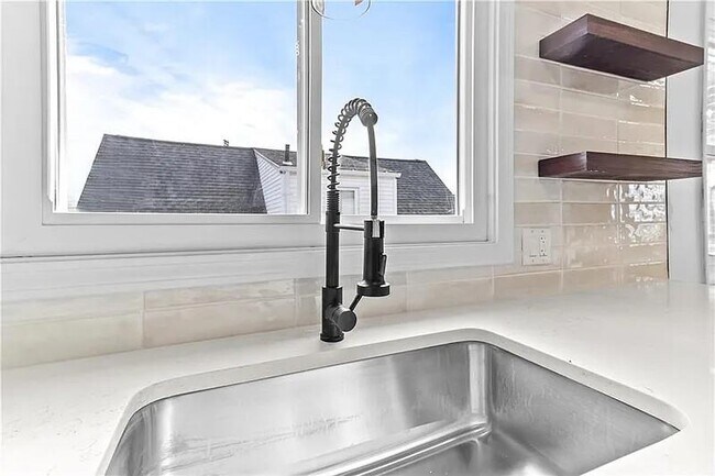 Photo - 2-23 Joy St Unidad 2