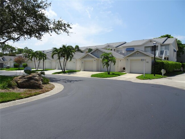 Building Photo - 11525 Shipwatch Dr Unit 1042 Rental