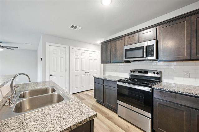 Photo - 324 W Munson St