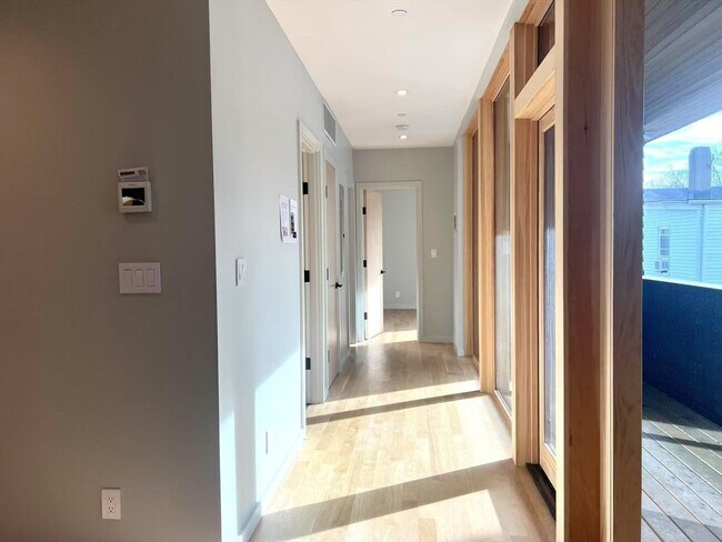 Photo - 145 Willow St Unidad 2