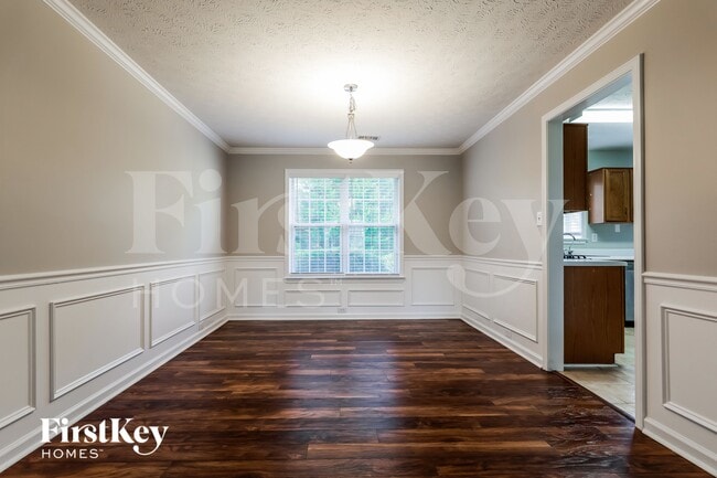 Photo - 792 Norwalk Hill Ct NE
