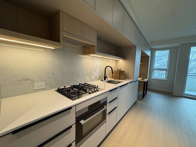 Building Photo - 125 Albert St Unit 510