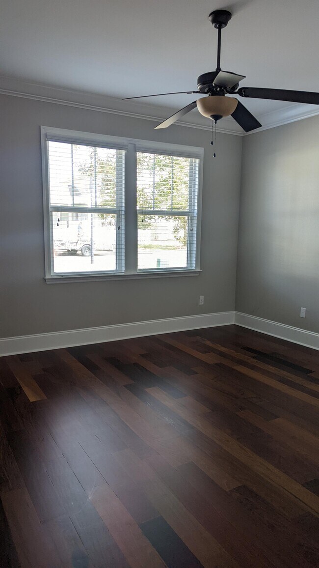 Photo - 3602 Strolling Way