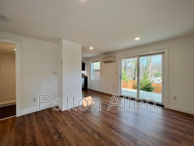 Photo - 125 Burton St Unit 001