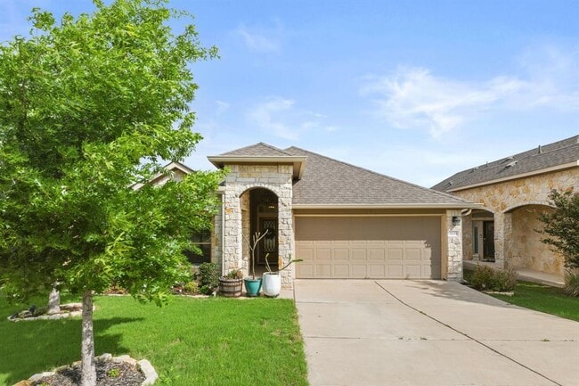 Building Photo - 5809 Scenic Lake Dr