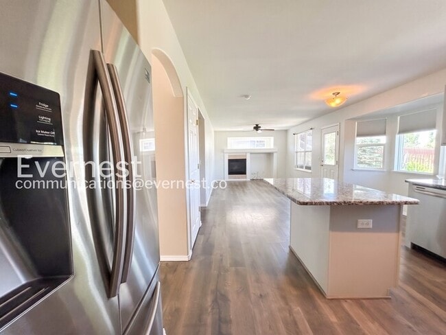 Photo - 6598 Fielding Terrace