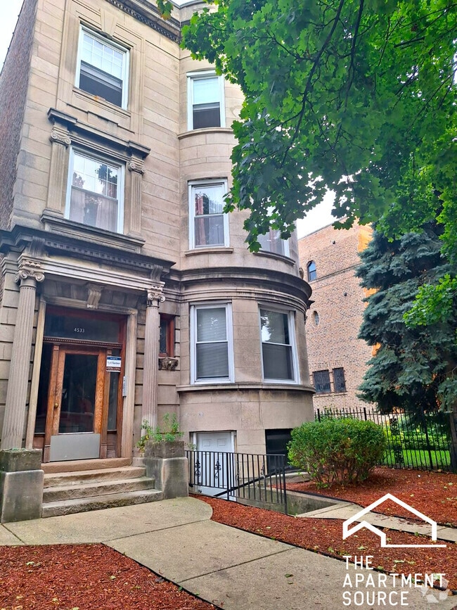 Building Photo - 4533 S Michigan Ave Unit 1 Rental