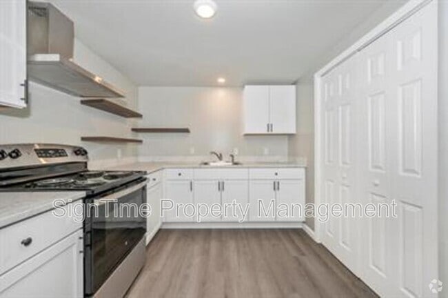 Building Photo - 15207 National Pike Rental