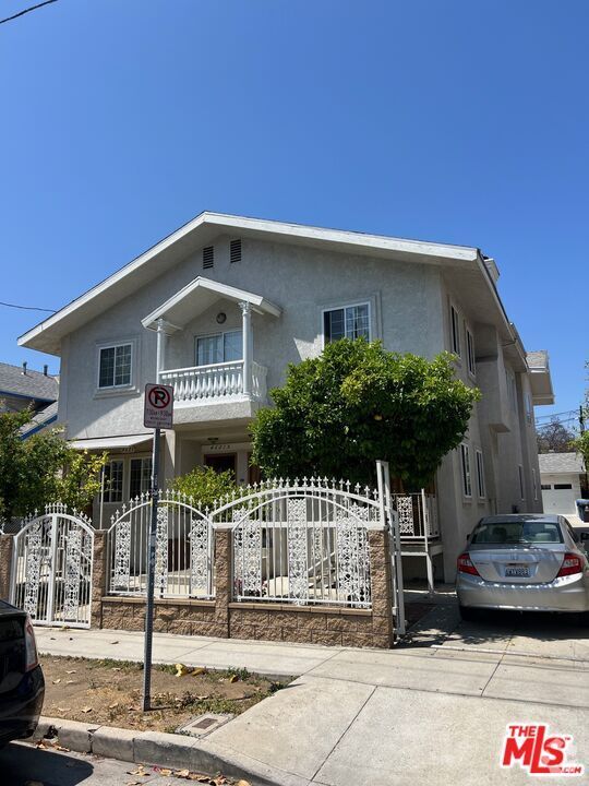 Building Photo - 4621 1/2 Melbourne Ave Rental