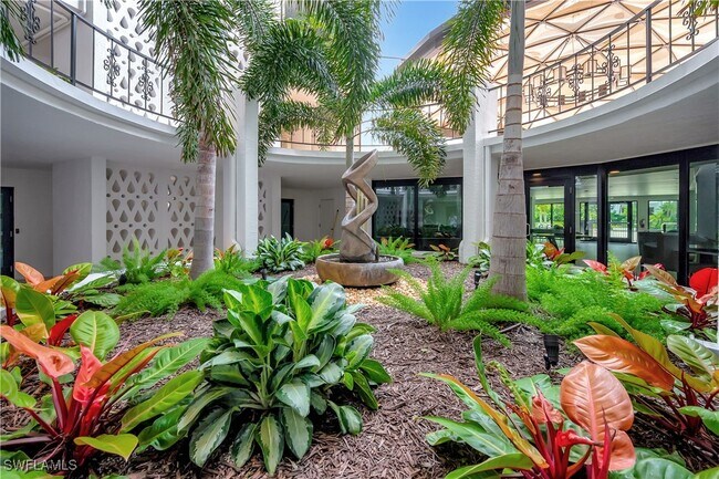 Photo - 3951 Gulf Shore Blvd N Unidad 801