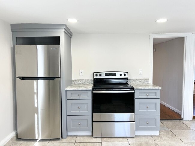 Photo - 47 Warwick St Unit 47 Warwick Street - 2nd floor