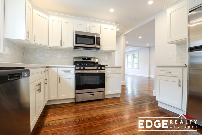 Building Photo - 111 Highland Ave Unit 1 Rental