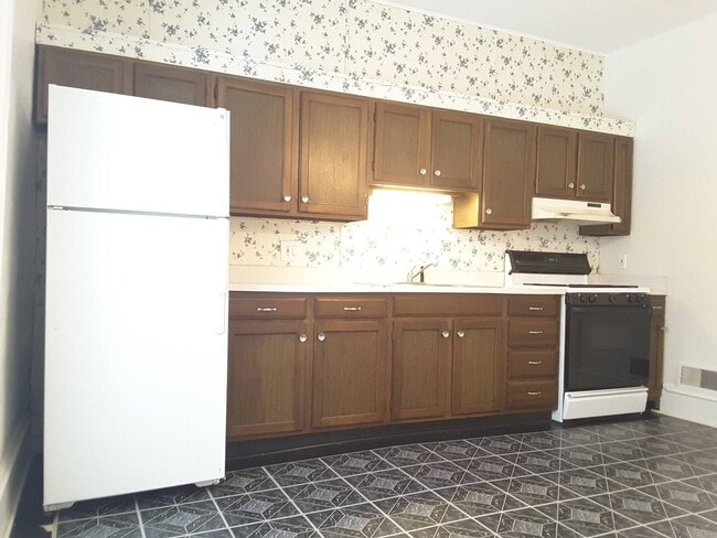 Photo - 813 S 8th St Unit Apt 2