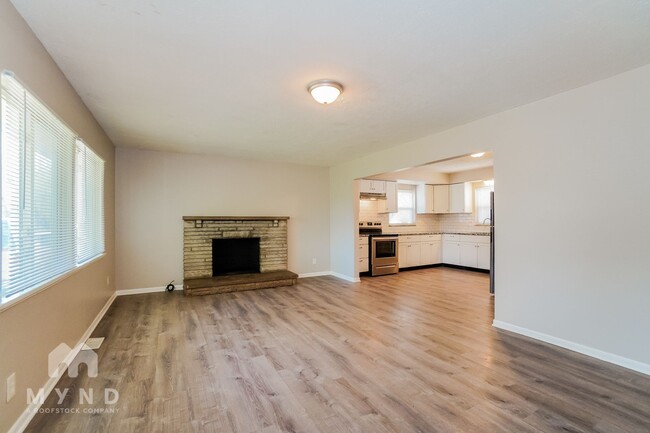 Photo - 1017 Smith Rd