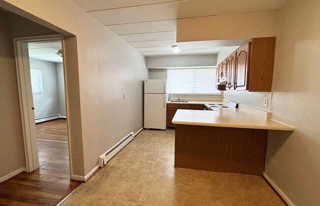 Building Photo - 539 Lowell Ave Unit 539-01