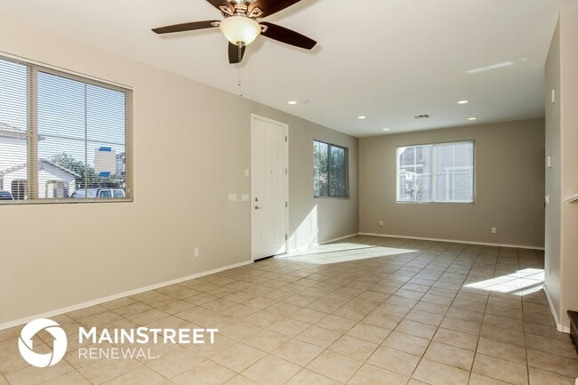 Photo - 2822 N 73rd Dr