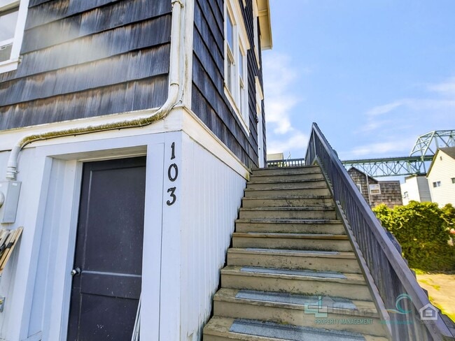 Photo - 103 Washington St