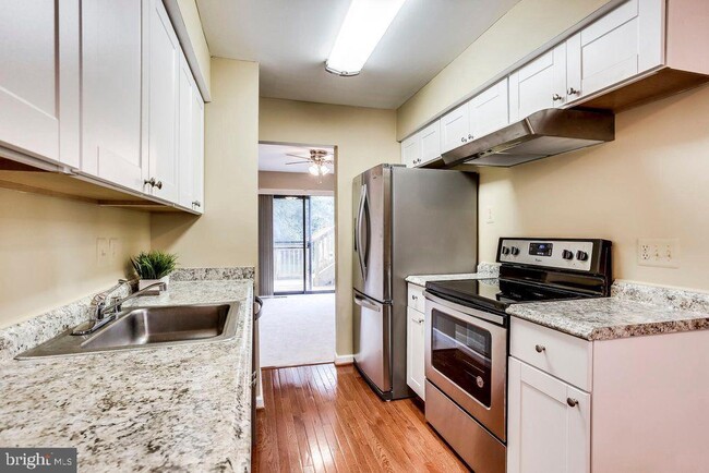 Photo - 939 Barton Oaks Pl