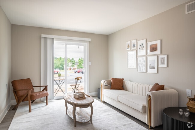 Interior Photo - The Reserve