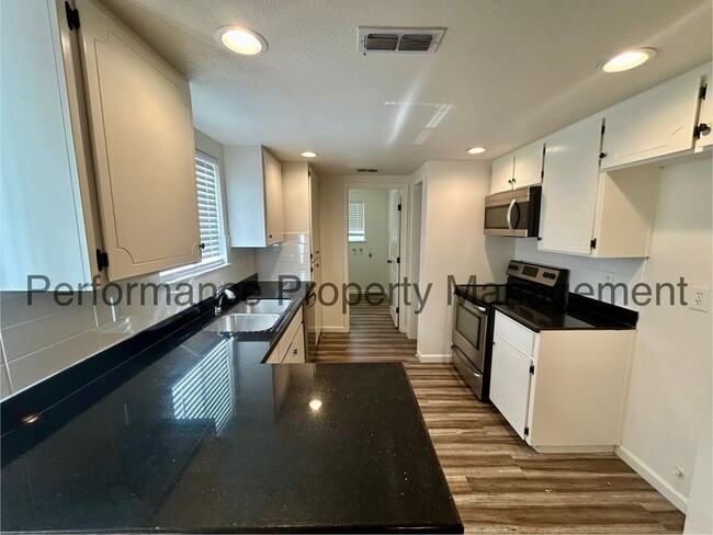 Photo - 8615 Newgate Ct