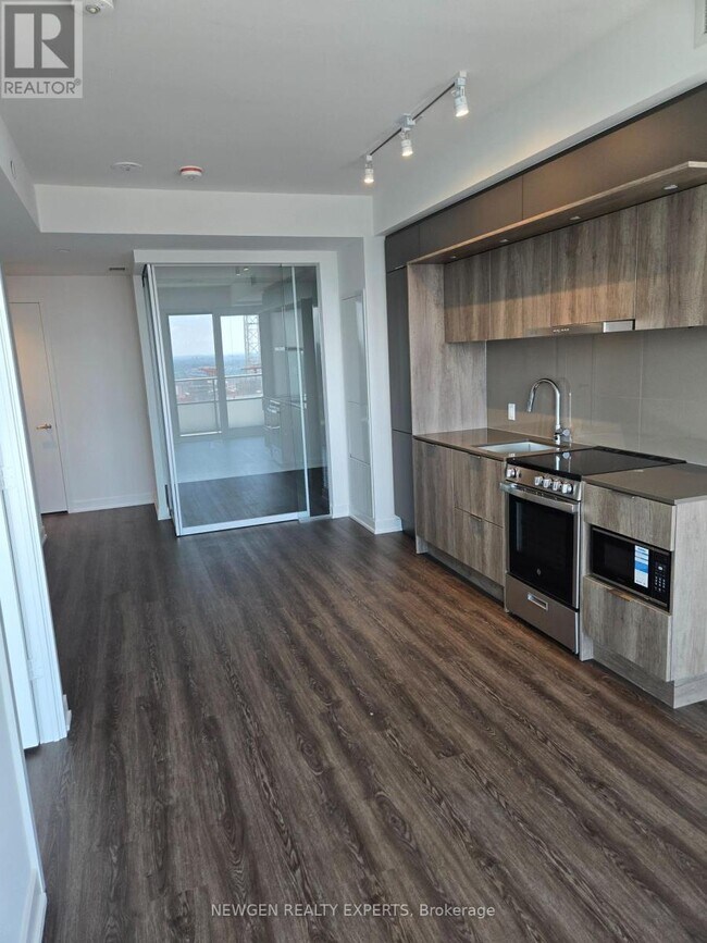 Photo - 448 Burnhamthorpe Rd W Unité 4701