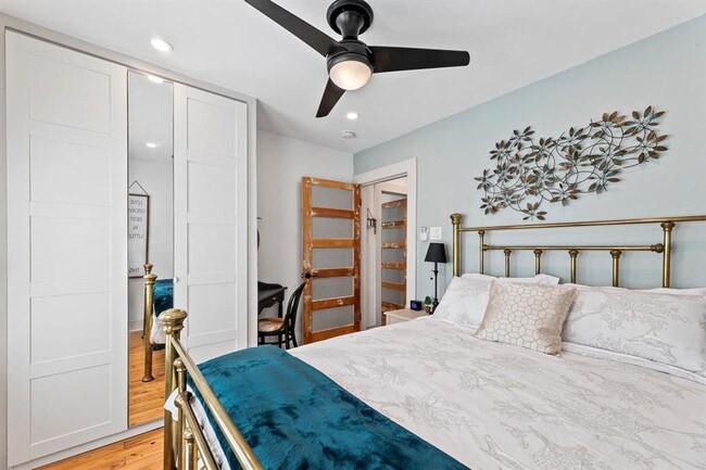 Photo - 207 S Main St