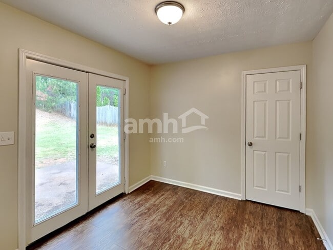 Photo - 3094 Perch Overlook SW