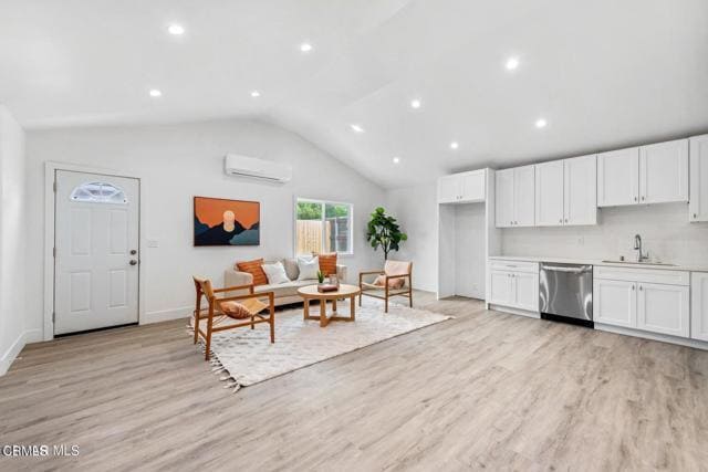 Photo - 839 Calle Margarita