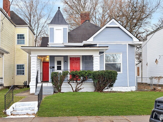 Building Photo - 2104 W Burnett Ave