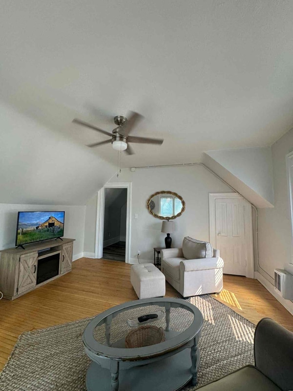 Photo - 801 3rd St N Unidad 2