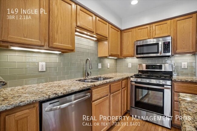Photo - 149 Ingle Pl