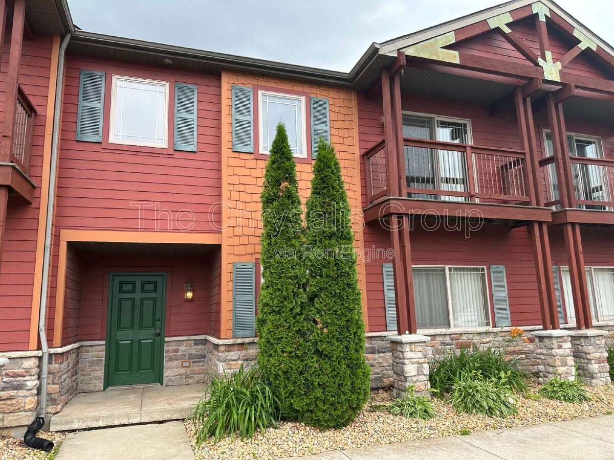 Photo - 777 N 3029th Rd