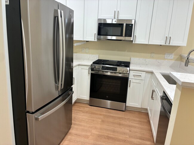 Photo - Room in Townhome on Windermere Dr