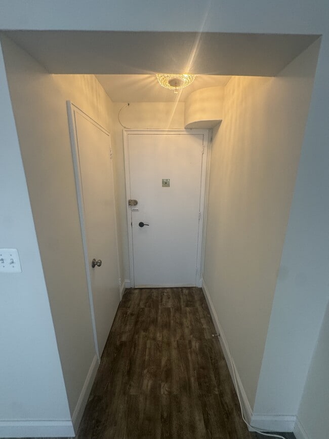 Building Photo - 3901 Tunlaw Rd NW