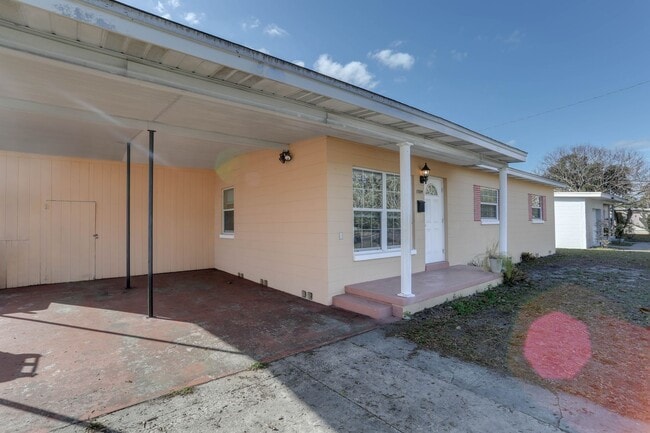 Photo - 1704 Edmundshire Rd