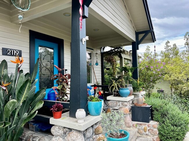 Building Photo - Charming Restored Craftsman in the Heart of North Park