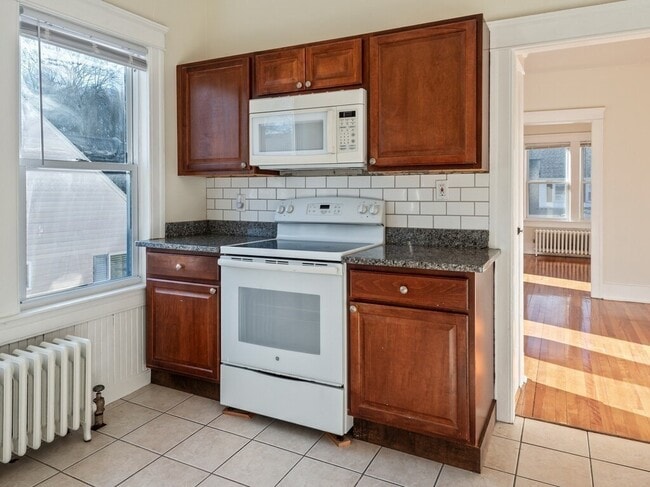 Photo - 270 Lovell St Unit 2