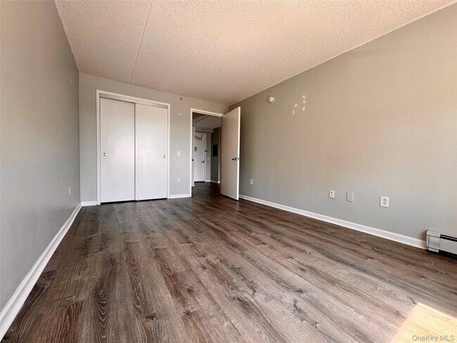 Photo - 79-14 Rockaway Beach Blvd Unit 4L