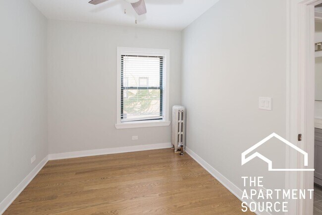 Photo - 4841 N Wolcott Ave Unidad 3a