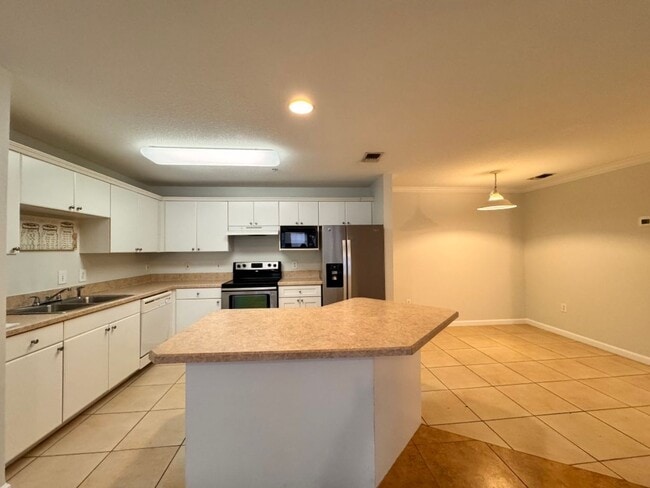 Photo - 3591 Kernan Blvd S