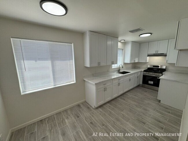 Photo - 1005 E Turney Ave Unit 4