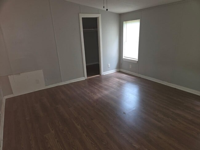 Photo - 15505 Parret Ln