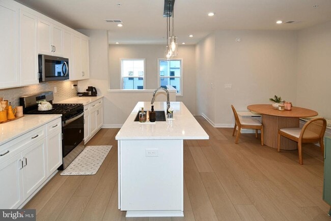 Photo - 4771 Sully Pt Ln