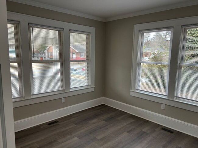 Photo - 2423 N Patterson Ave