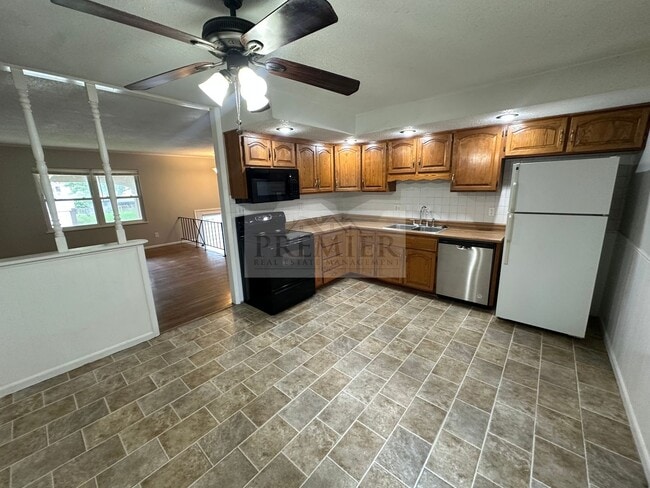 Photo - 730 N Aztec Dr